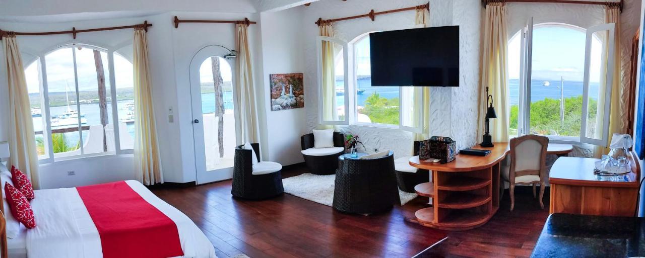 Hotel Angermeyer Waterfront Inn Puerto Ayora  Exteriér fotografie