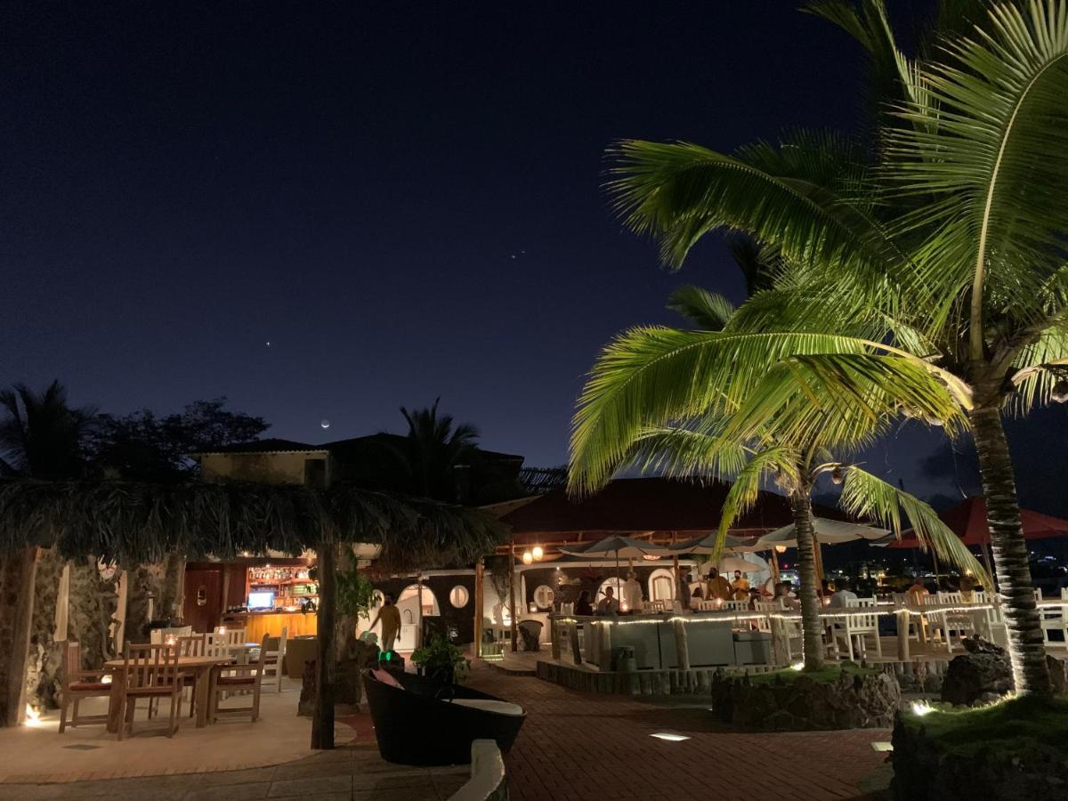 Hotel Angermeyer Waterfront Inn Puerto Ayora  Exteriér fotografie