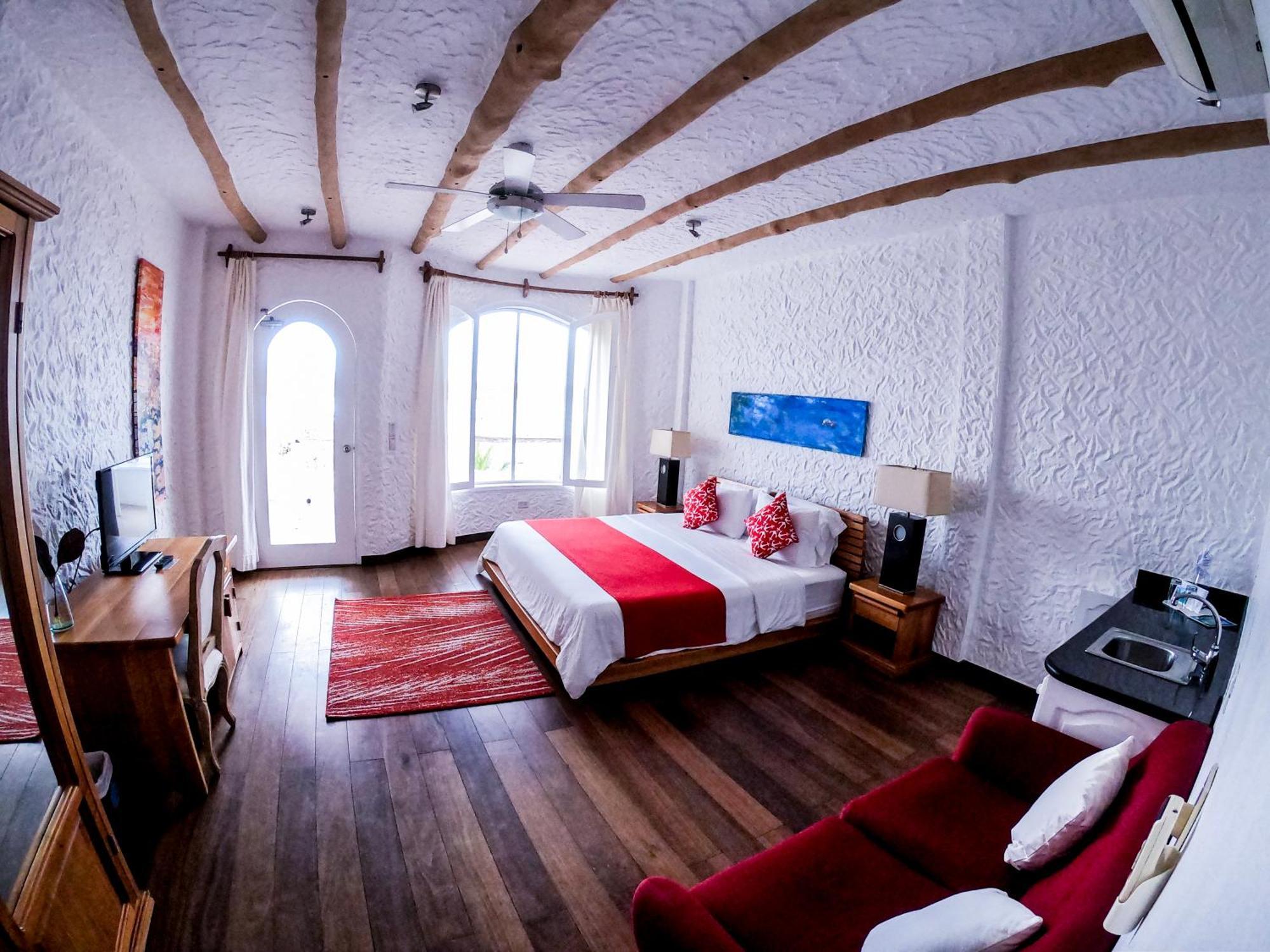 Hotel Angermeyer Waterfront Inn Puerto Ayora  Exteriér fotografie