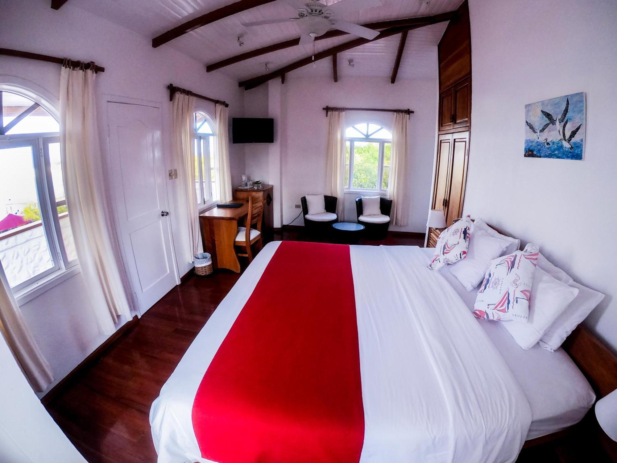 Hotel Angermeyer Waterfront Inn Puerto Ayora  Exteriér fotografie