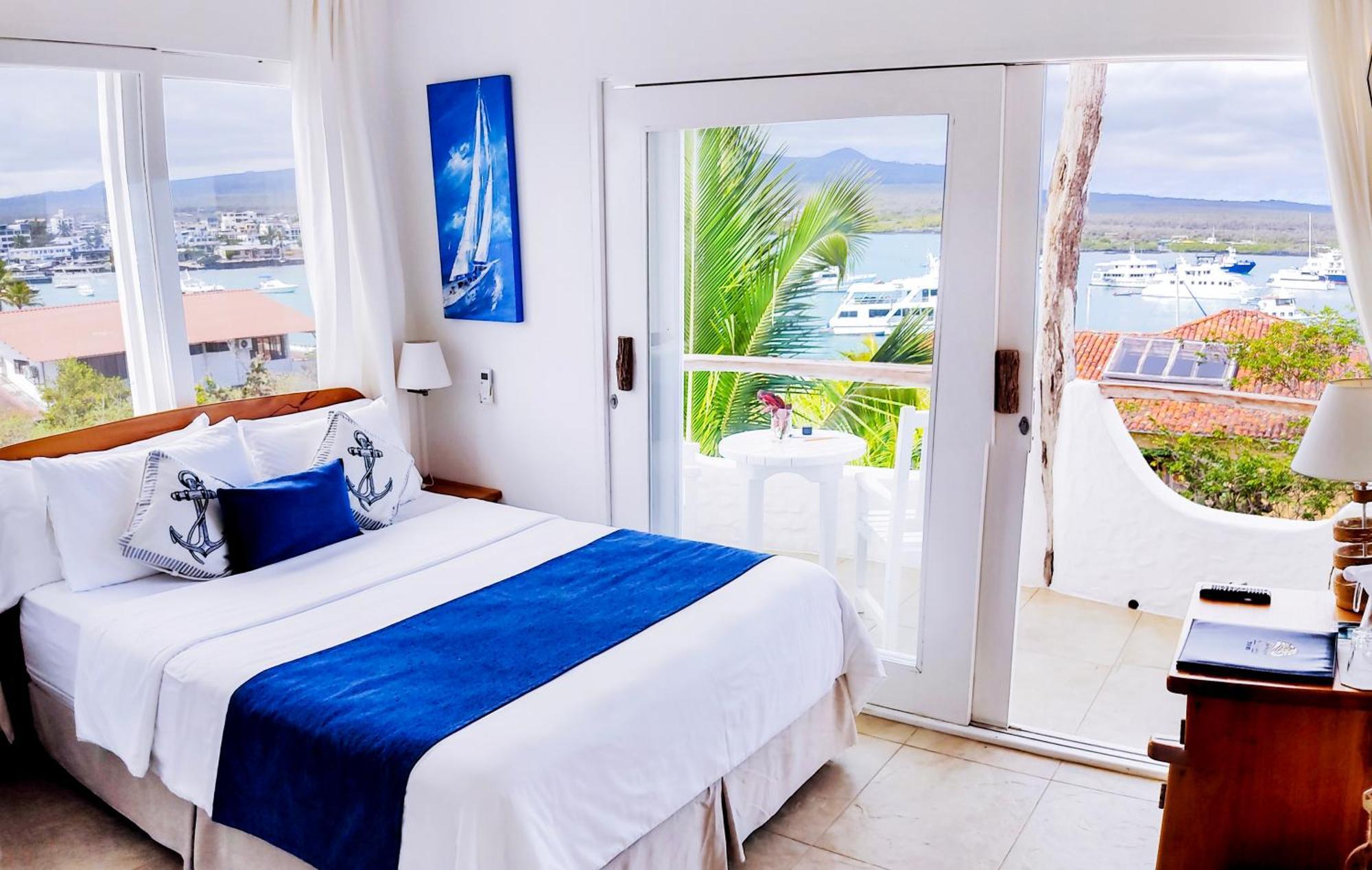 Hotel Angermeyer Waterfront Inn Puerto Ayora  Exteriér fotografie