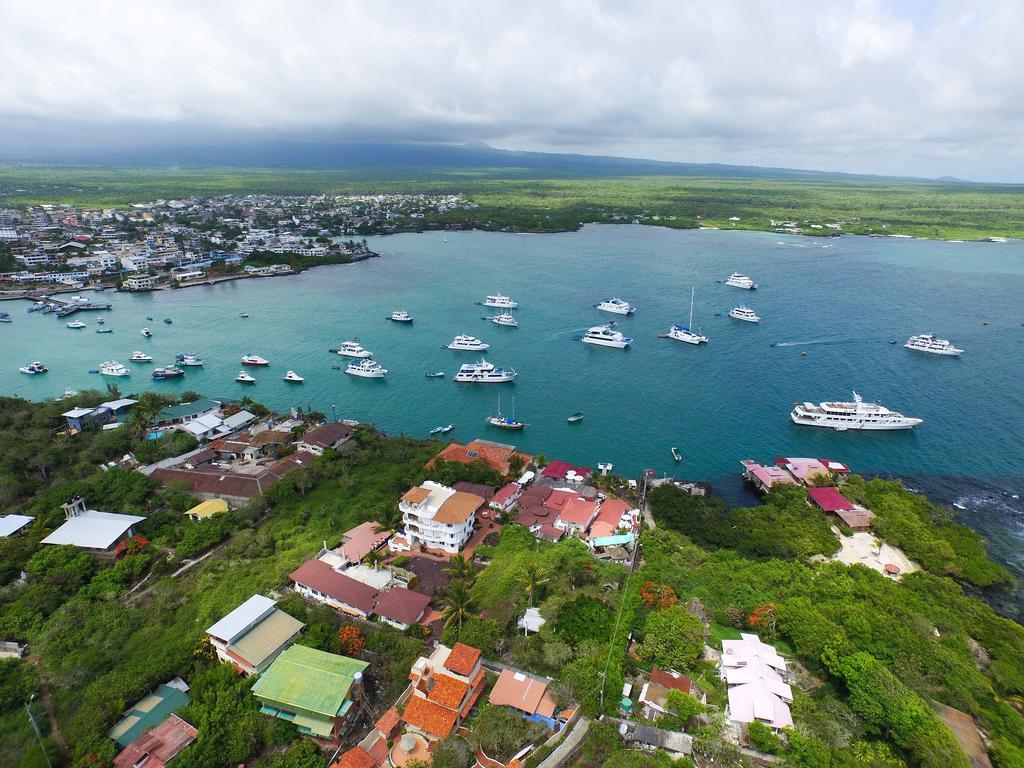 Hotel Angermeyer Waterfront Inn Puerto Ayora  Exteriér fotografie