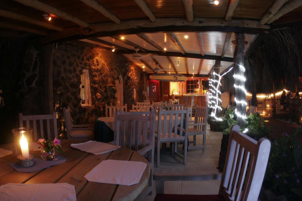 Hotel Angermeyer Waterfront Inn Puerto Ayora  Exteriér fotografie