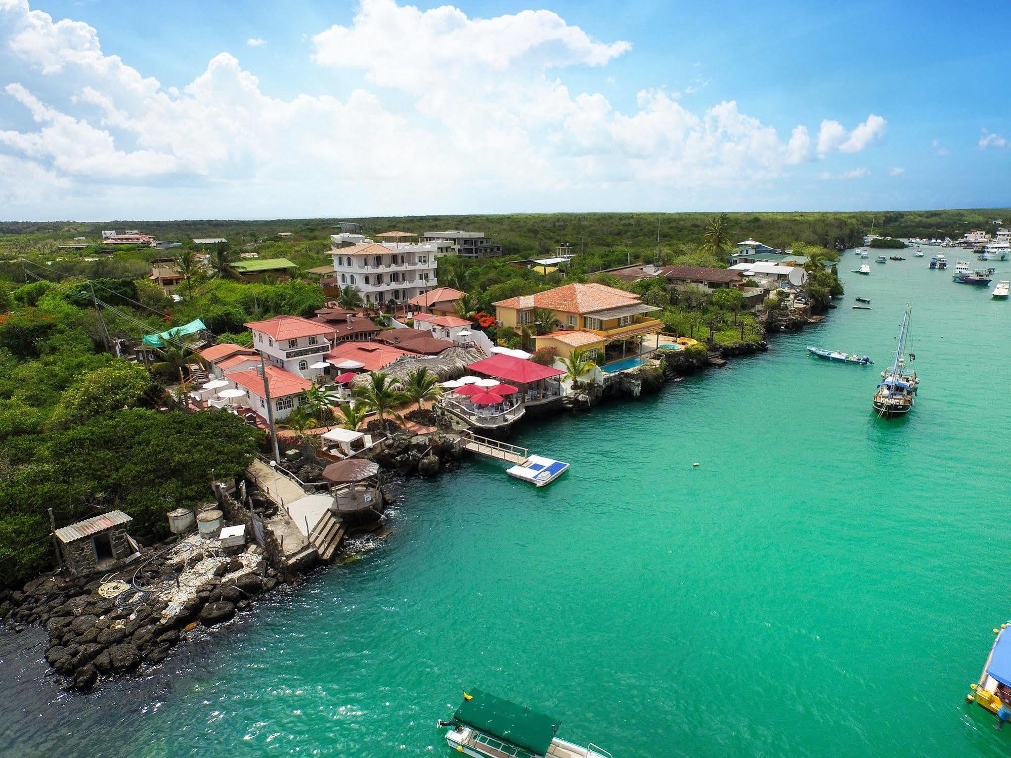 Hotel Angermeyer Waterfront Inn Puerto Ayora  Exteriér fotografie